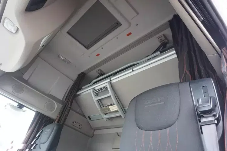 DAF 106 / 480 / EURO 6 / ACC / SUPER SPACE CAB / MAŁY PRZEBIEG zdjęcie 17