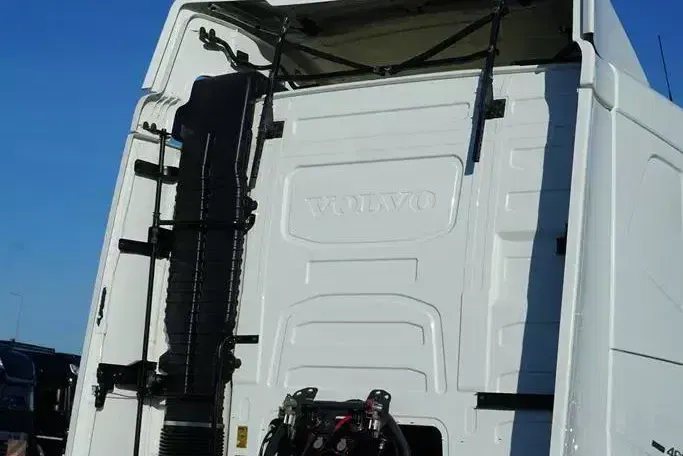 Volvo FH / 460 / EURO 6 / ACC / NISKI zdjęcie 33