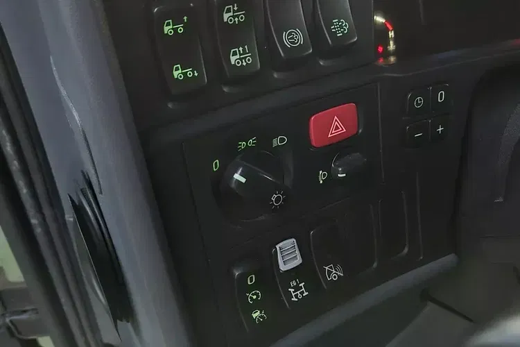 Scania R410 zdjęcie 24