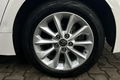samochód osobowy Toyota zdjęcie 29