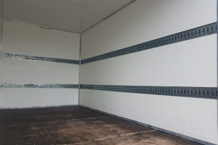 Mercedes Sprinter KONTENER 8EP 4.11x2.15x2.30 KLIMA 314 CDI MANUAL DMC 3500 KG zdjęcie 17