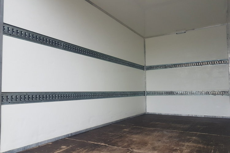 Mercedes Sprinter KONTENER 8EP 4.11x2.15x2.30 KLIMA 314 CDI MANUAL DMC 3500 KG zdjęcie 18