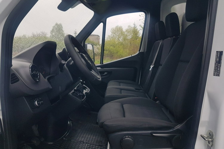 Mercedes Sprinter KONTENER 8EP 4.11x2.15x2.30 KLIMA 314 CDI MANUAL DMC 3500 KG zdjęcie 18