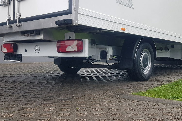 Mercedes Sprinter KONTENER 8EP 4.11x2.15x2.30 KLIMA 314 CDI MANUAL DMC 3500 KG zdjęcie 20