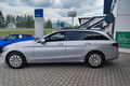 samochód osobowy Mercedes zdjęcie 4