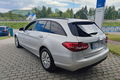 samochód osobowy Mercedes zdjęcie 7
