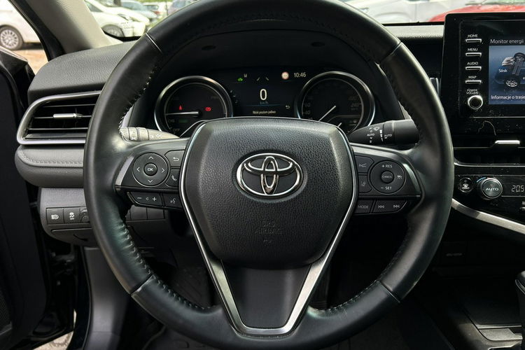 Toyota Camry 2.5 HYBRID 218KM COMFORT, salon Polska, gwarancja, FV23% zdjęcie 21