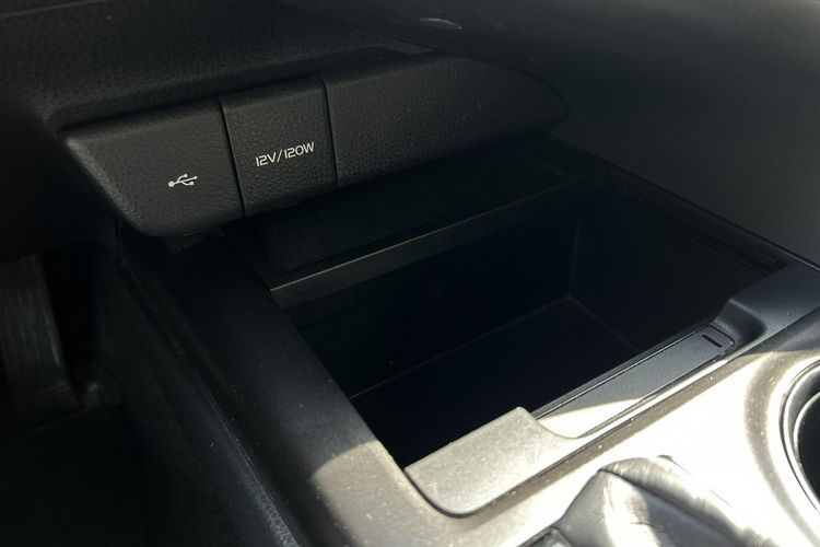 Toyota Camry 2.5 HYBRID 218KM COMFORT, salon Polska, gwarancja, FV23% zdjęcie 27