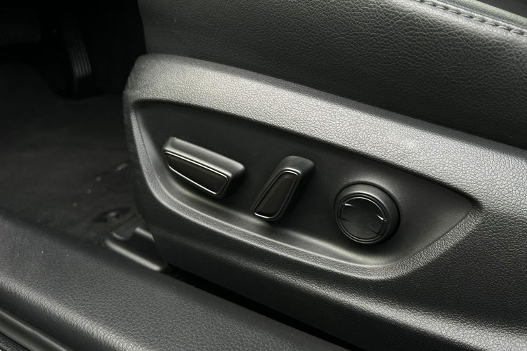 Toyota Camry 2.5 HYBRID 218KM COMFORT BUSINESS, salon Polska, gwarancja, FV23% zdjęcie 14