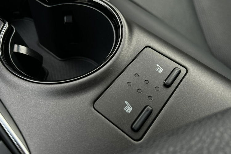 Toyota Camry 2.5 HYBRID 218KM COMFORT BUSINESS, salon Polska, gwarancja, FV23% zdjęcie 22