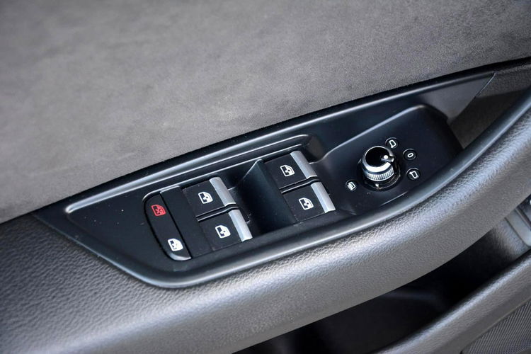 Audi A4 S-Line Virtual Cockpit Klimatronic Skóry Ledy Navi 2xParktr. el.klapa zdjęcie 30