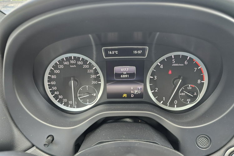 Infiniti QX30 Bezwypoadkowy, 100% oryginał, pełny serwis. zdjęcie 8