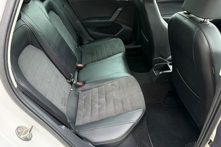 Seat Arona Full-ledy. Duża Navi. Kamera cofania. Asystent pasa. zdjęcie 16