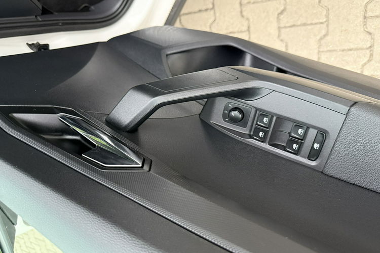 Seat Arona Full-ledy. Duża Navi. Kamera cofania. Asystent pasa. zdjęcie 23