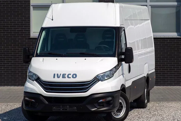 Iveco Daily 35S16 L4H2 wersja MAXI zdjęcie 1