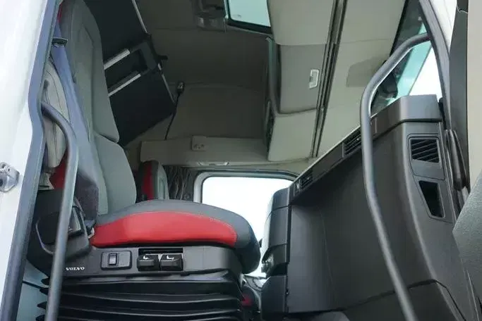 Volvo FH / 500 / EURO 6 / ACC / PUSHER / DMC 50 000 KG zdjęcie 8