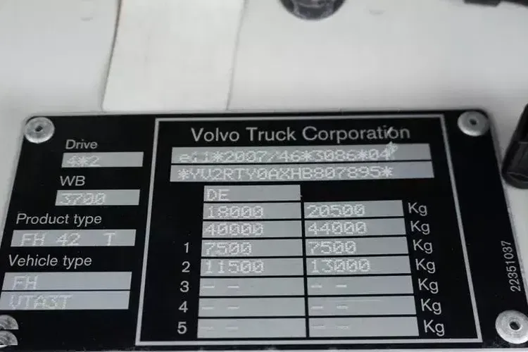 Volvo FH / 460 / EURO 6 / ACC / NISKI / HYDRAULIKA zdjęcie 11