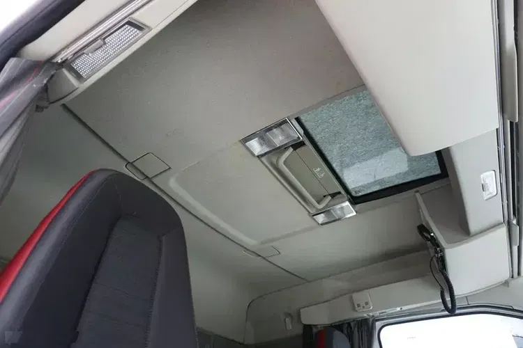 Volvo FH / 460 / EURO 6 / ACC / NISKI / HYDRAULIKA zdjęcie 17