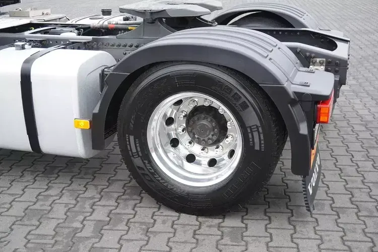 Volvo FH / 460 / EURO 6 / ACC / NISKI / HYDRAULIKA zdjęcie 19