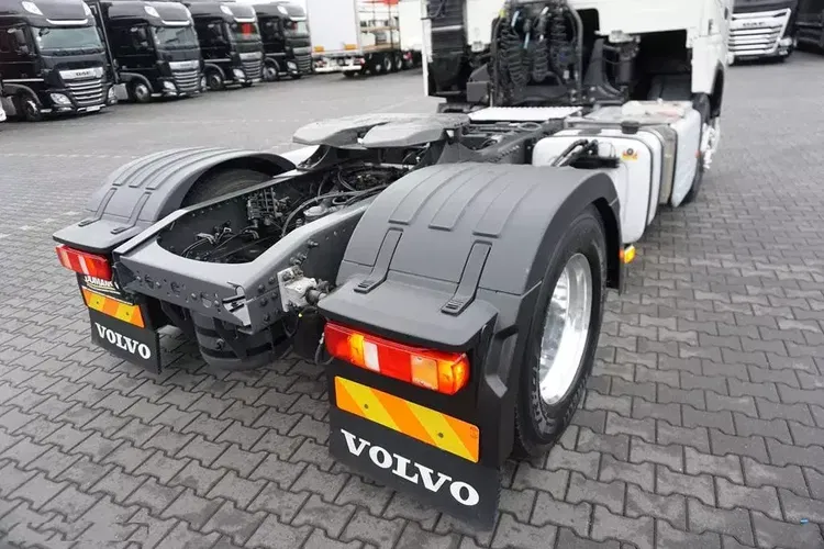 Volvo FH / 460 / EURO 6 / ACC / NISKI / HYDRAULIKA zdjęcie 25