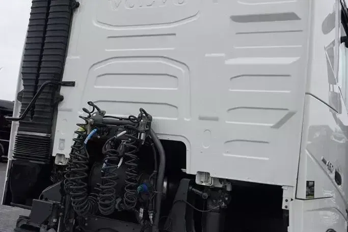Volvo FH / 460 / EURO 6 / ACC / NISKI / HYDRAULIKA zdjęcie 26