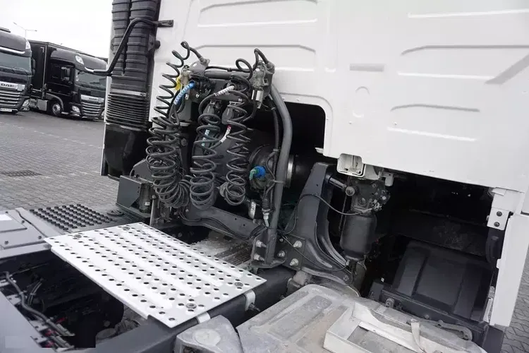 Volvo FH / 460 / EURO 6 / ACC / NISKI / HYDRAULIKA zdjęcie 29
