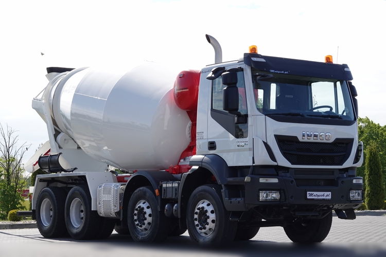 Iveco TRAKKER 410 / 8X4 / BETONOMIESZARKA 9 M3 / PUTZMEISTER / ALUFELGI /  EURO 6 zdjęcie 11
