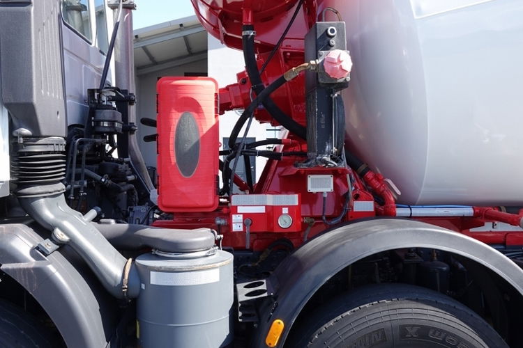 Iveco TRAKKER 410 / 8X4 / BETONOMIESZARKA 9 M3 / PUTZMEISTER / ALUFELGI /  EURO 6 zdjęcie 20