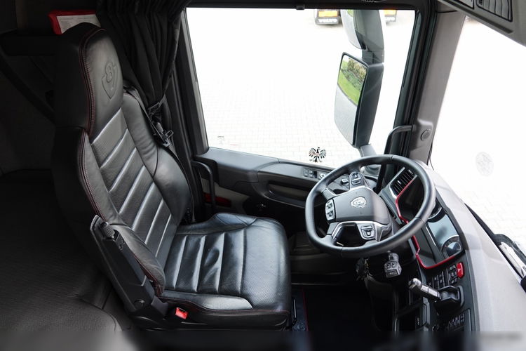 Scania S 520 / V8  / RETARDER / SKÓRY   / PO KONTRAKCIE SERWISOWYM zdjęcie 26