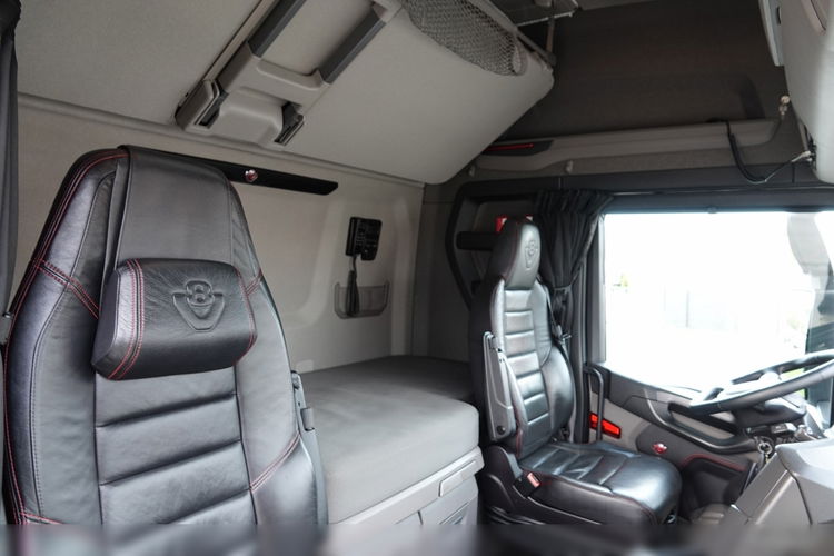 Scania S 520 / V8  / RETARDER / SKÓRY   / PO KONTRAKCIE SERWISOWYM zdjęcie 34
