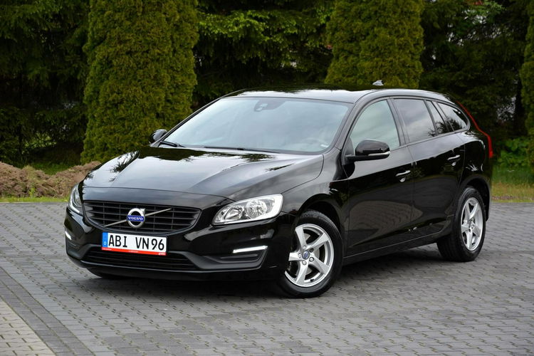 V60 2.0d(190KM) Lift Automat Skóry Navi Parktronik LED ASO Volvo zdjęcie 2