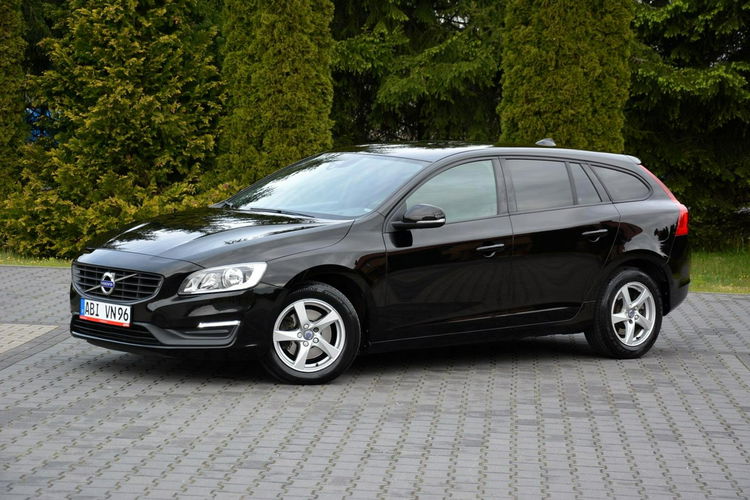 V60 2.0d(190KM) Lift Automat Skóry Navi Parktronik LED ASO Volvo zdjęcie 3