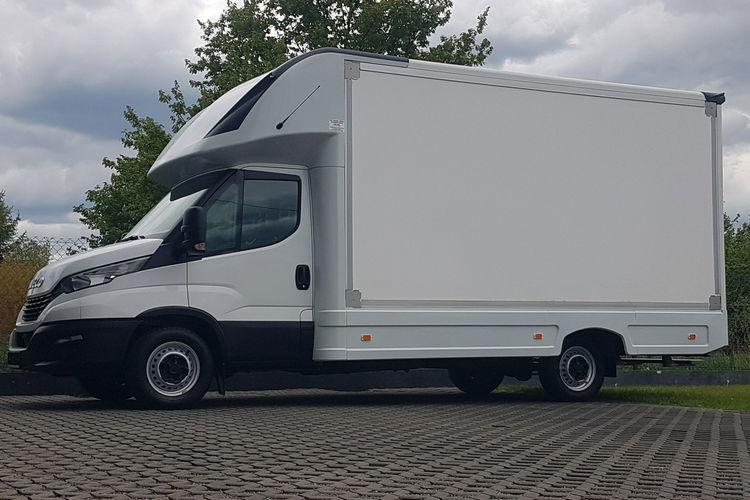 Iveco Daily KONTENER NISKOPODŁOGOWY 4.43x2.23x2.42 SKLEP BAR FOODTRUCK KAMPER AC zdjęcie 33