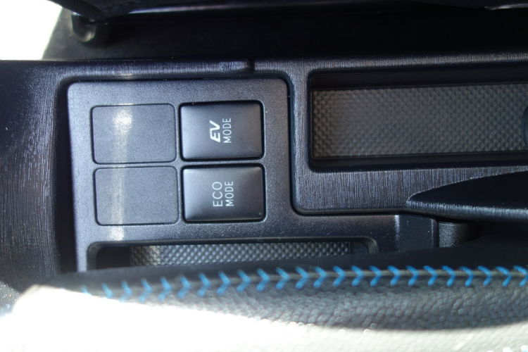 Toyota Yaris Nowa Bateria Stan Bdb zdjęcie 16