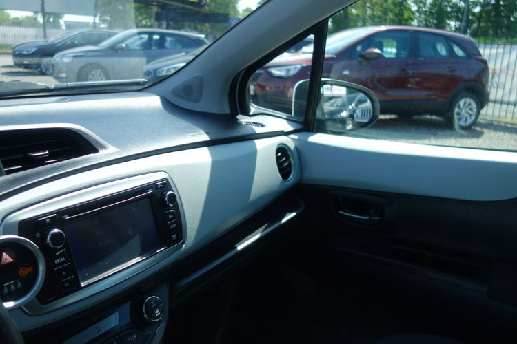 Toyota Yaris Nowa Bateria Stan Bdb zdjęcie 18