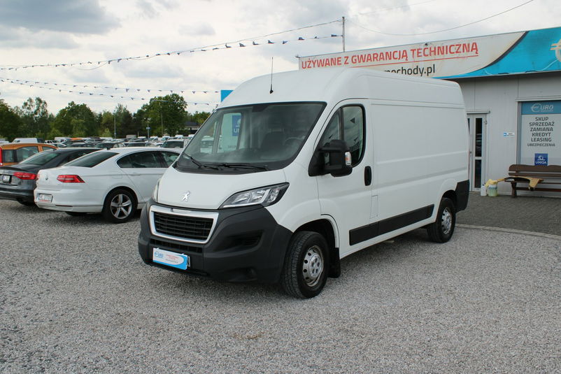 samochód dostawczy Peugeot zdjęcie 1