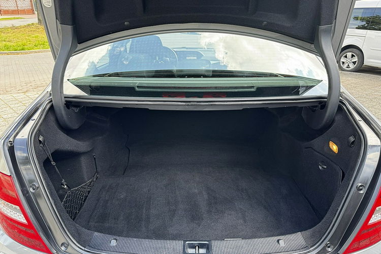 Mercedes C 220 Avantgarde LIFT Navi Gwarancja zdjęcie 16