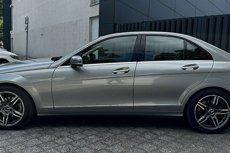 Mercedes C 220 Avantgarde LIFT Navi Gwarancja zdjęcie 4