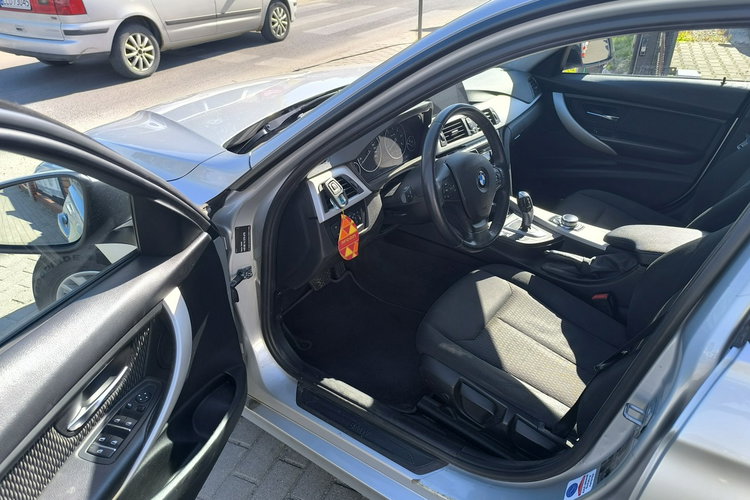 BMW 320 2.0d 190KM Automat Navi zdjęcie 13