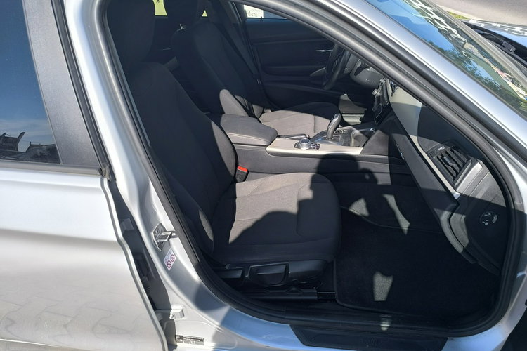 BMW 320 2.0d 190KM Automat Navi zdjęcie 23
