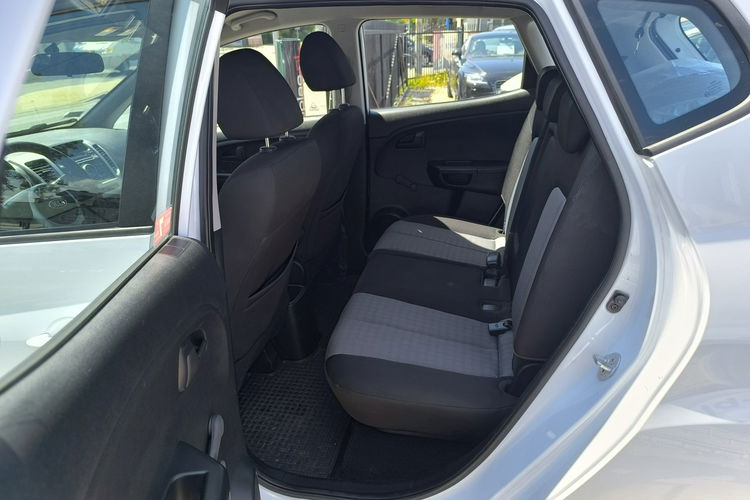 Kia Venga 1.4i 16V 90KM Salon Polska zdjęcie 17