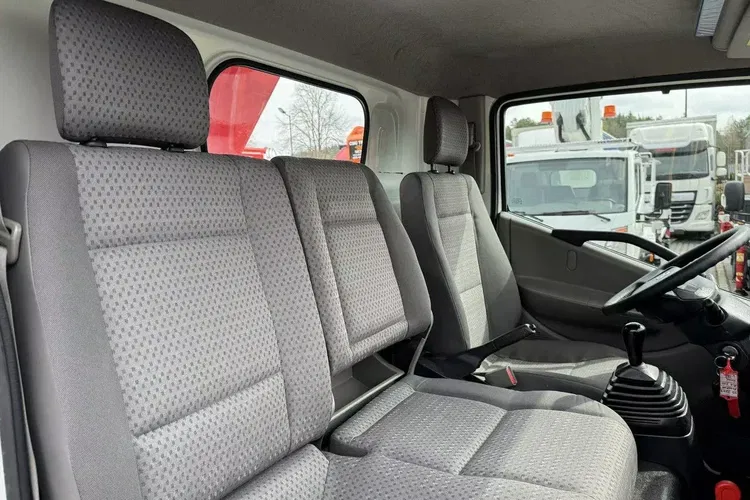Nissan Cabstar zdjęcie 35