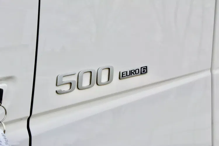 Volvo FH 500 | GLOB XL | KLIMA POSTOJOWA | 2 ZBIORNIKI | XENONY | MIĘDZYOSIE zdjęcie 20