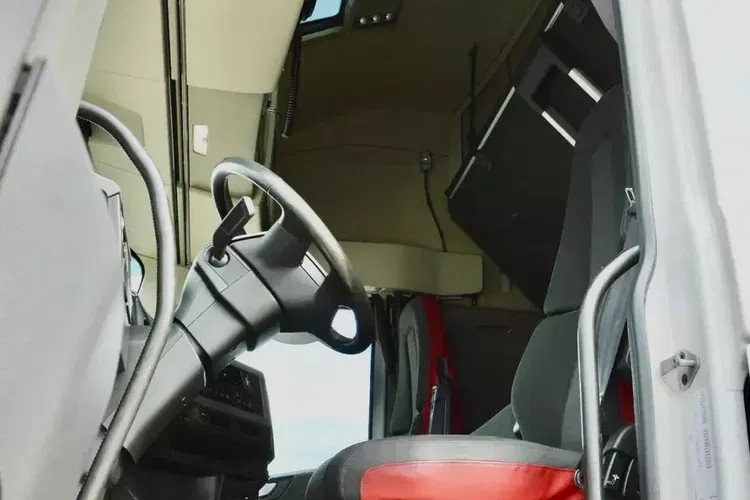Volvo FH 500 | GLOB XL | KLIMA POSTOJOWA | 2 ZBIORNIKI | XENONY | MIĘDZYOSIE zdjęcie 25