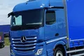 samochód ciężarowy Mercedes zdjęcie 21