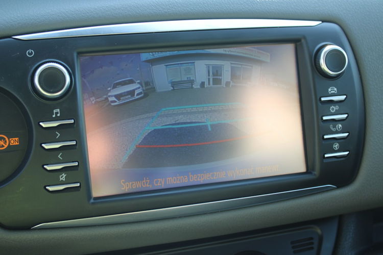 Toyota Yaris Hybrid Premium F-vat Salon Polska Gwarancja zdjęcie 20