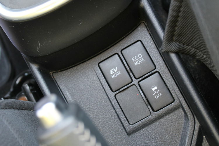 Toyota Yaris Hybrid Premium F-vat Salon Polska Gwarancja zdjęcie 24