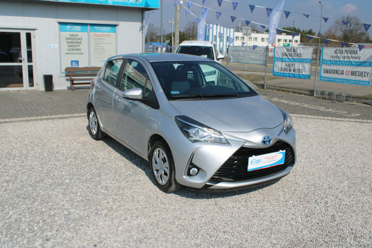 Toyota Yaris Hybrid Premium F-vat Salon Polska Gwarancja zdjęcie 3