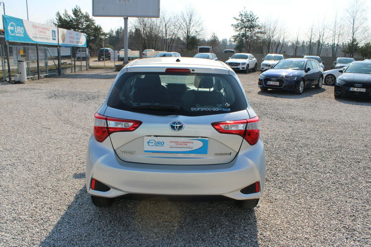 Toyota Yaris Hybrid Premium F-vat Salon Polska Gwarancja zdjęcie 6