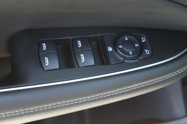 Opel Insignia 170HP EnJoy krajowa Led Gwarancja zdjęcie 16